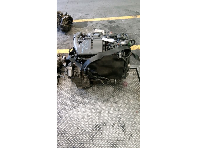 MOTOR CON ACCESORIOS SIN CAJA DE CAMBIOS CITROEN C4 PICASSO 2015