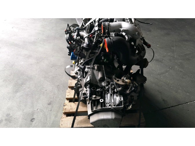 MOTOR CON ACCESORIOS SIN CAJA DE CAMBIOS CITROEN C5 2003