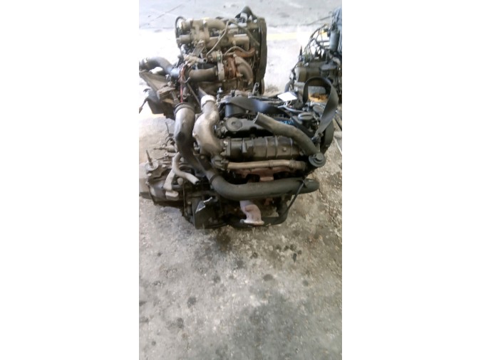 MOTOR CON ACCESORIOS Y CAJA DE CAMBIOS PEUGEOT 406 2000