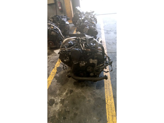 MOTOR CON ACCESORIOS Y CAJA DE CAMBIOS PEUGEOT 407