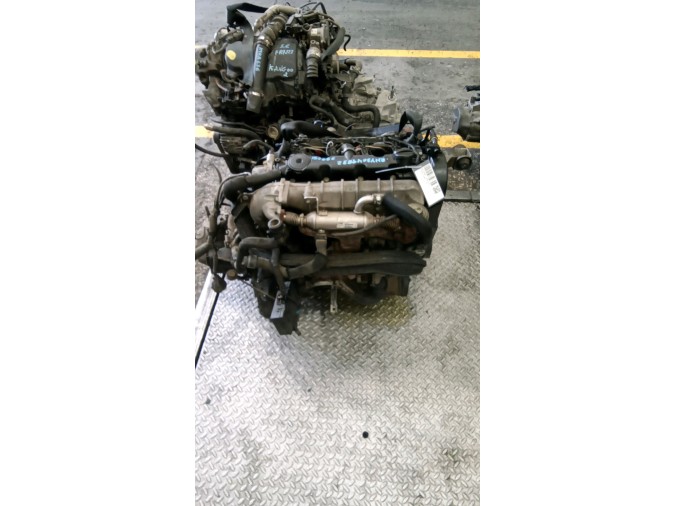 MOTOR CON ACCESORIOS Y CAJA DE CAMBIOS CITROEN XSARA 37733