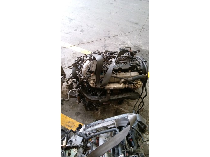 MOTOR CON ACCESORIOS Y CAJA DE CAMBIOS CITROEN XSARA 2003