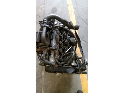 MOTOR CON ACCESORIOS SIN CAJA DE CAMBIOS VOLVO S40 2002