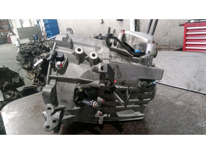 CAJA CAMBIOS VOLVO S40 2002