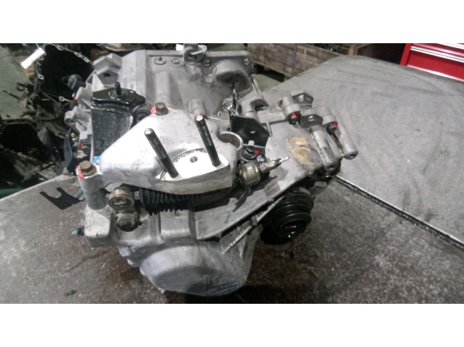 CAJA CAMBIOS VOLVO S40 2002