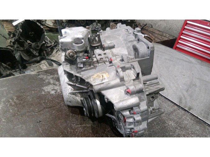 CAJA CAMBIOS VOLVO S40 2002