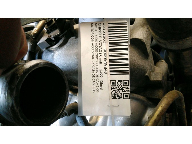 MOTOR CON ACCESORIOS Y CAJA DE CAMBIOS CHRYSLER VOYAGER I 2004
