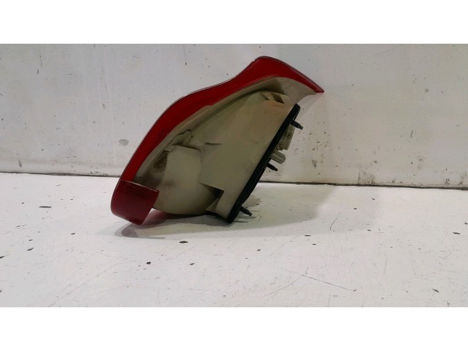 PILOTO INTERIOR IZQUIERDO SAAB 93 ROJO / BLANCO 2003