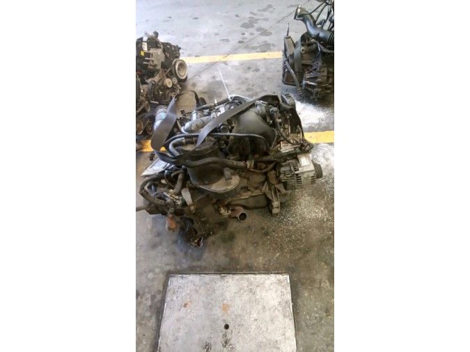 MOTOR CON ACCESORIOS Y CAJA DE CAMBIOS CITROEN XSARA