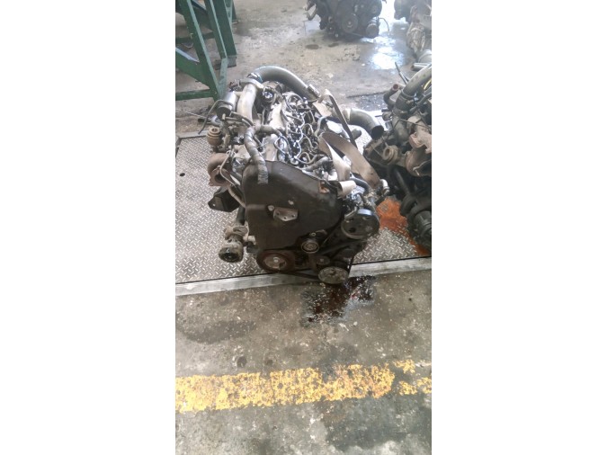 MOTOR CON ACCESORIOS Y CAJA DE CAMBIOS VOLVO S40 2002