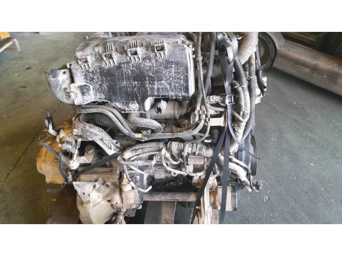 MOTOR CON ACCESORIOS SIN CAJA DE CAMBIOS CITROEN BERLINGO 2010