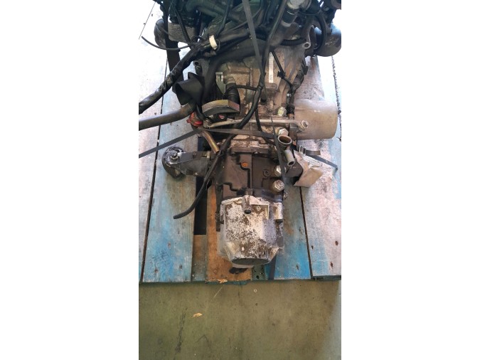 MOTOR CON ACCESORIOS Y CAJA DE CAMBIOS VOLKSWAGEN PASSAT 2001