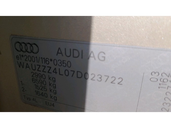 REJILLA DELANTERA AUDI Q7 2006