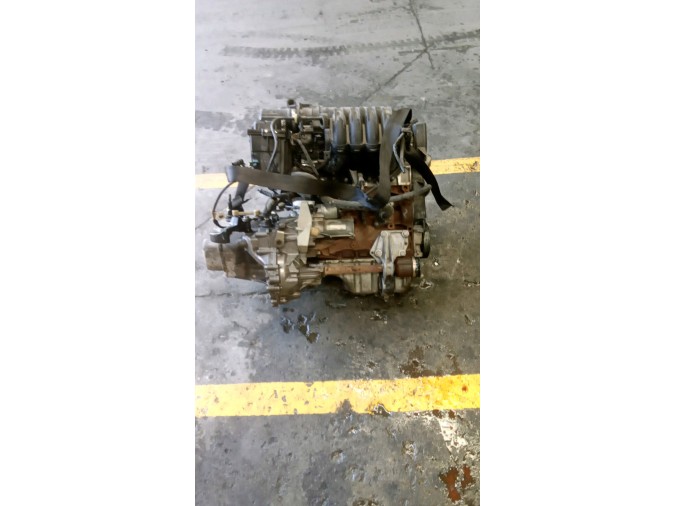 MOTOR CON ACCESORIOS SIN CAJA DE CAMBIOS CITROEN C4
