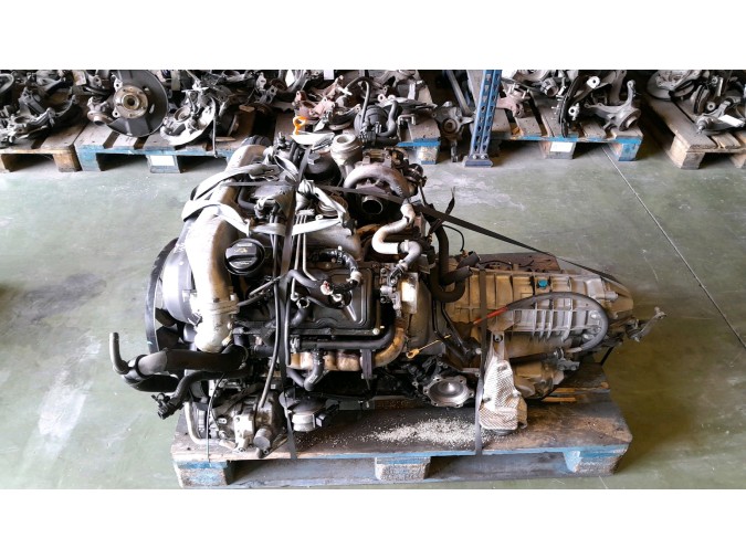 MOTOR SKODA SUPERB 2003