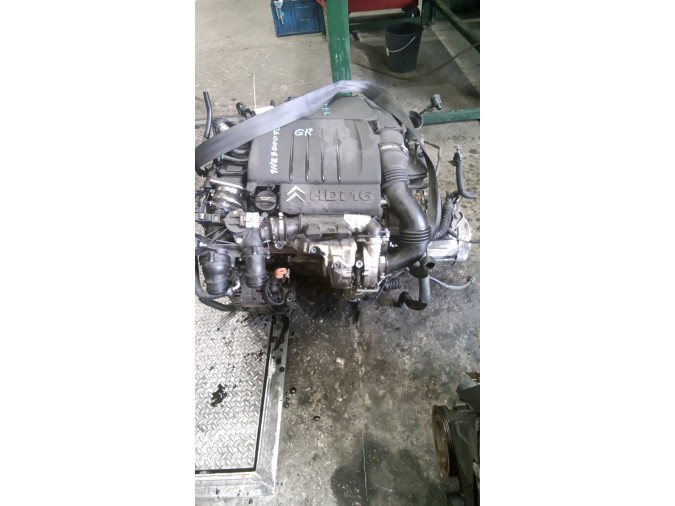 MOTOR CON ACCESORIOS Y CAJA DE CAMBIOS CITROEN XSARA PICASSO 2008