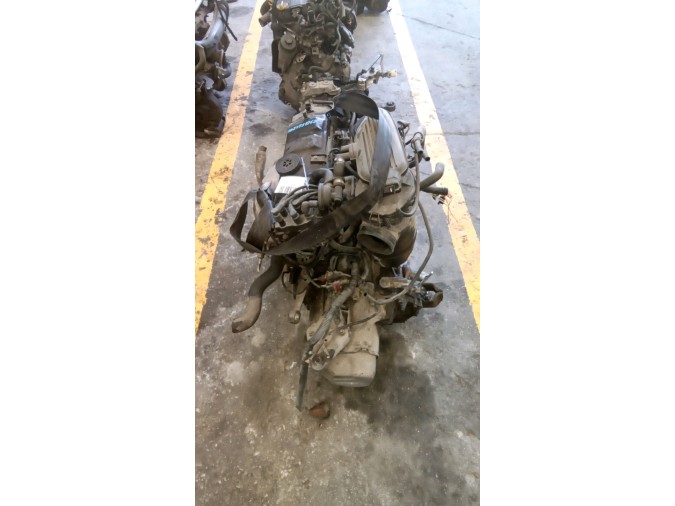 MOTOR CON ACCESORIOS Y CAJA DE CAMBIOS PEUGEOT 106 1997
