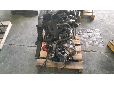 MOTOR CON ACCESORIOS Y CAJA DE CAMBIOS TOYOTA YARIS 2008
