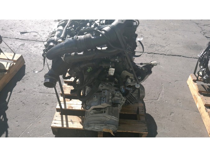 MOTOR CON ACCESORIOS SIN CAJA DE CAMBIOS PEUGEOT 208 2019