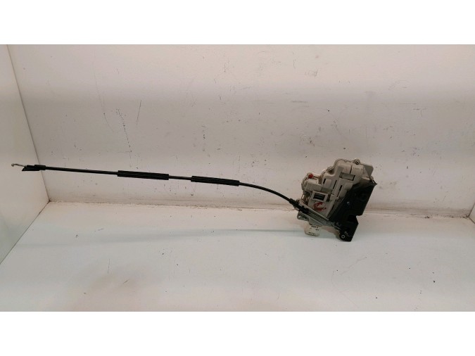 CERRADURA PUERTA TRASERA DERECHA SEAT LEON 2009
