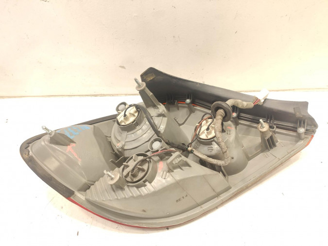 PILOTO TRASERO DERECHO HYUNDAI COUPE 2002
