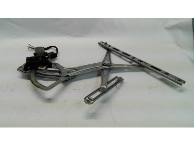 ELEVALUNAS DELANTERO DERECHO MERCEDES CLK 2000