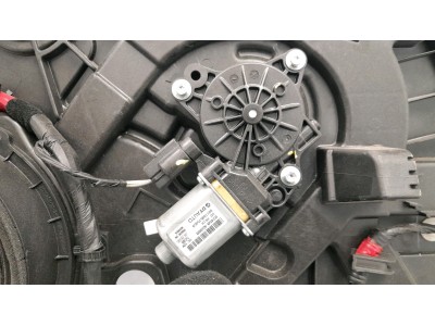 ELEVALUNAS DELANTERO IZQUIERDO HYUNDAI I30 2015