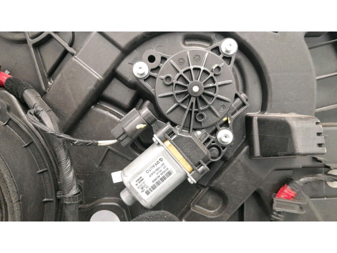 ELEVALUNAS DELANTERO IZQUIERDO HYUNDAI I30 2015