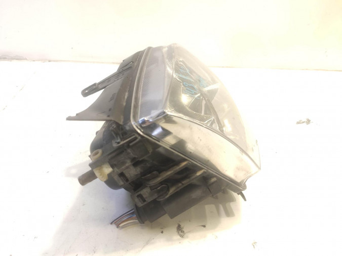 FARO DELANTERO DERECHO VOLKSWAGEN POLO 2000