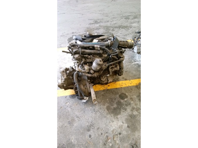 MOTOR CON ACCESORIOS Y CAJA DE CAMBIOS OPEL ASTRA 2005
