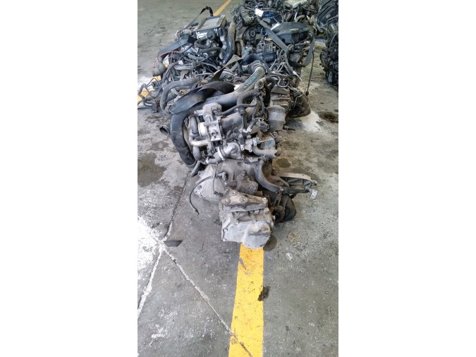 MOTOR CON ACCESORIOS Y CAJA DE CAMBIOS OPEL ASTRA 2005