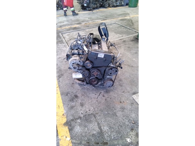 MOTOR CON ACCESORIOS Y CAJA DE CAMBIOS FORD MONDEO 1995