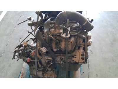 MOTOR CON ACCESORIOS Y CAJA DE CAMBIOS OPEL AGILA