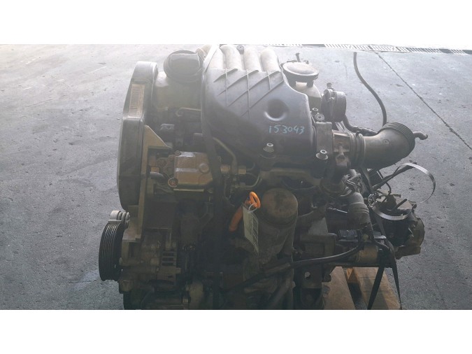 MOTOR CON ACCESORIOS Y CAJA DE CAMBIOS SEAT CORDOBA 2002