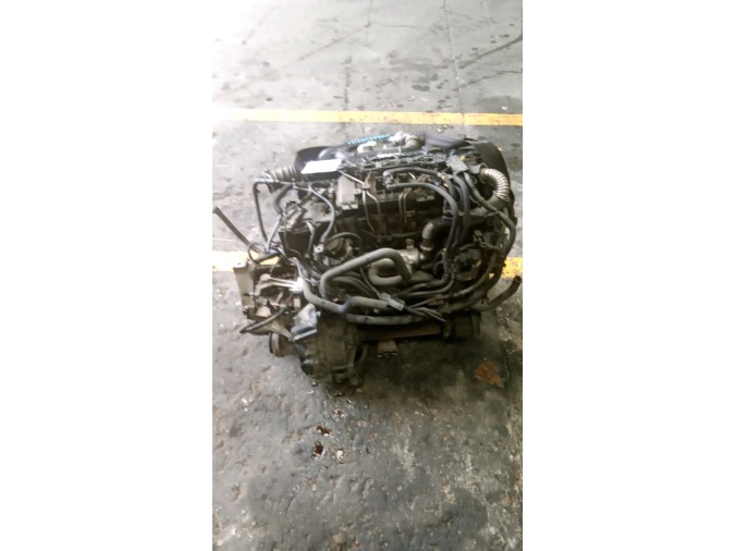 MOTOR CON ACCESORIOS Y CAJA DE CAMBIOS FORD FOCUS 2005