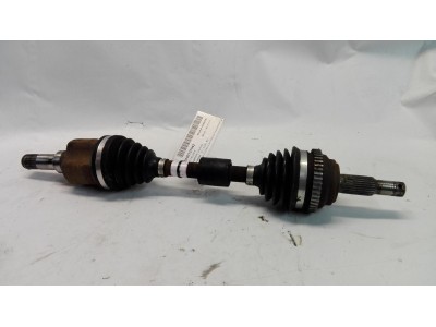 TRANSMISION DELANTERA IZQUIERDA CHRYSLER PT CRUISER 2001