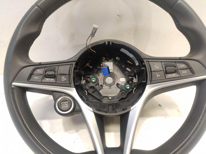 VOLANTE ALFA ROMEO STELVIO 2018
