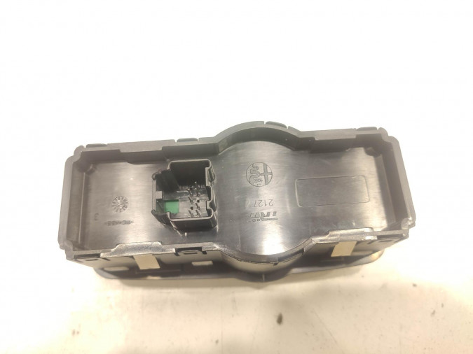 MANDO LUCES ALFA ROMEO STELVIO 2018