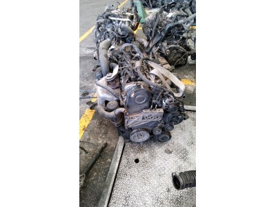 MOTOR CON ACCESORIOS Y CAJA DE CAMBIOS KIA CERATO