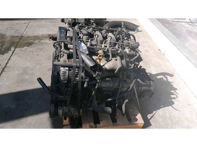 MOTOR CON ACCESORIOS Y CAJA DE CAMBIOS HYUNDAI ELANTRA 2004