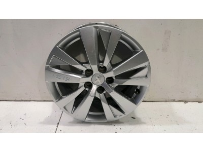 LLANTA SO PEUGEOT 5008 2021
