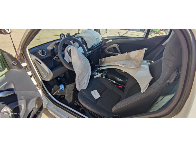 PILOTO TRASERO DERECHO SMART FORTWO COUPE 2011