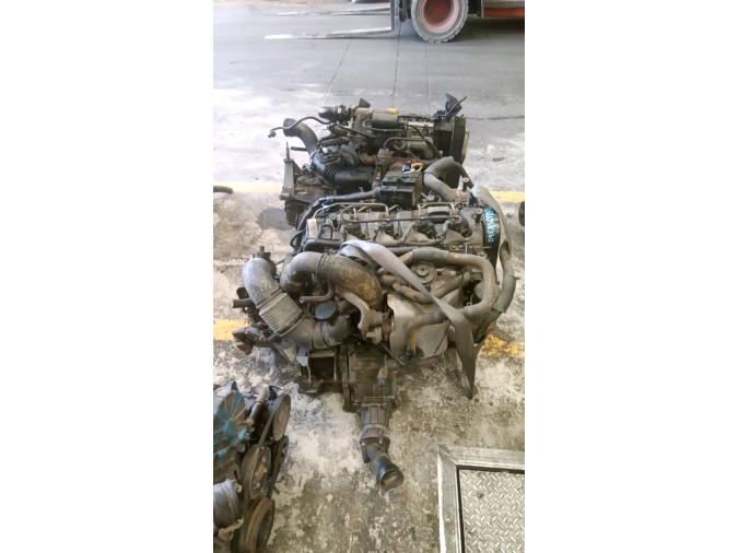 MOTOR CON ACCESORIOS SIN CAJA DE CAMBIOS HYUNDAI TUCSON 2005