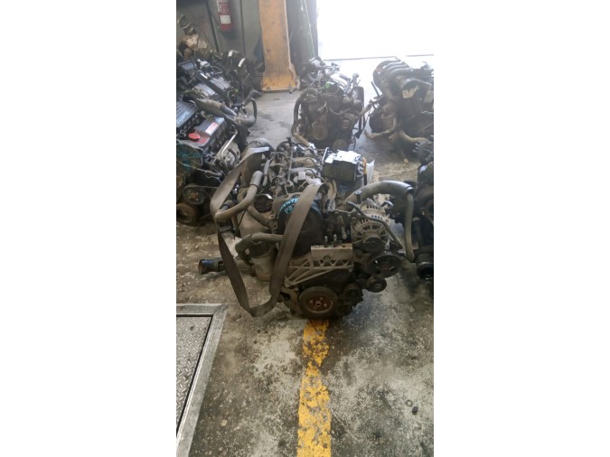 MOTOR CON ACCESORIOS SIN CAJA DE CAMBIOS HYUNDAI TUCSON 2005