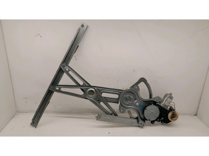 ELEVALUNAS DELANTERO IZQUIERDO TOYOTA AURIS 2008