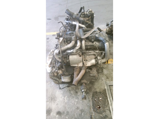 MOTOR CON ACCESORIOS SIN CAJA DE CAMBIOS VOLVO XC90 2004