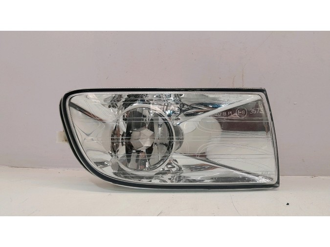 FARO ANTINIEBLA DERECHO SKODA FABIA 2000