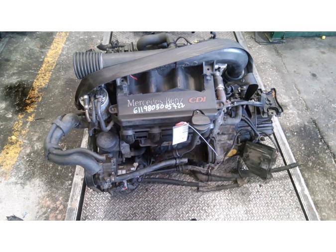 MOTOR CON ACCESORIOS Y CAJA DE CAMBIOS MERCEDES VITO 112 CDI 2.2 1999