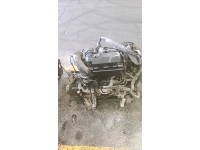 MOTOR CON ACCESORIOS SIN CAJA DE CAMBIOS PEUGEOT 407 2010
