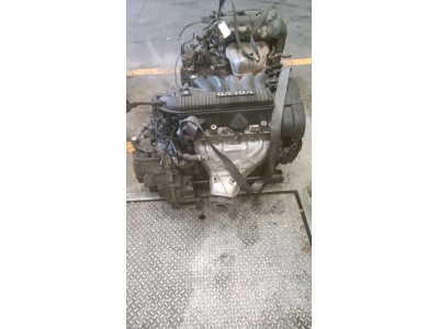 MOTOR CON ACCESORIOS Y CAJA DE CAMBIOS VOLVO S40 2008
